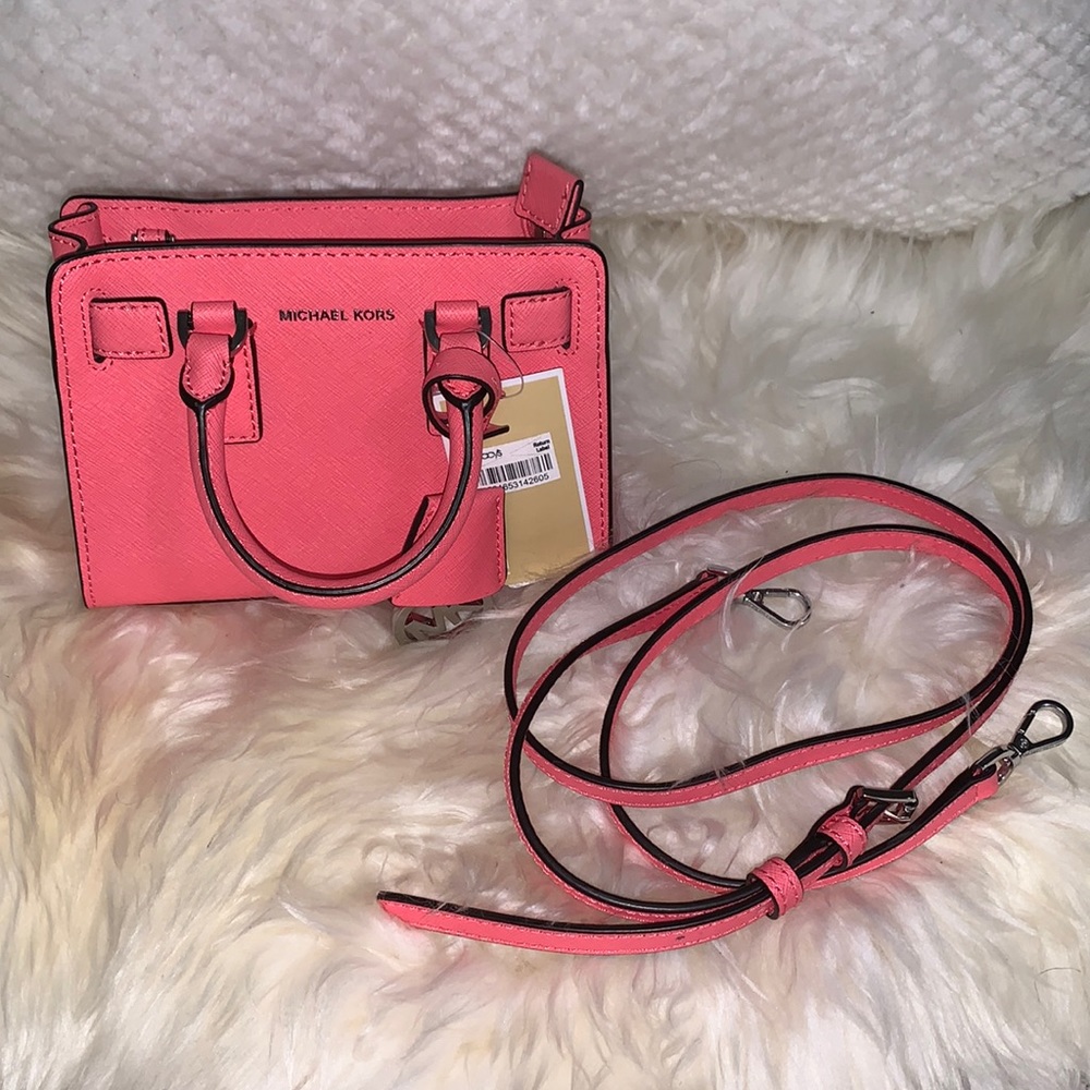 Micheal Kors Extra Small Dillion Crossbody